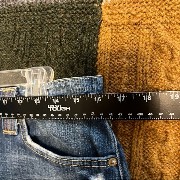 J Crew medium wash, 90s distressed denim blue jean skirt raw hem Women’s size 31 - Picture 5 of 10